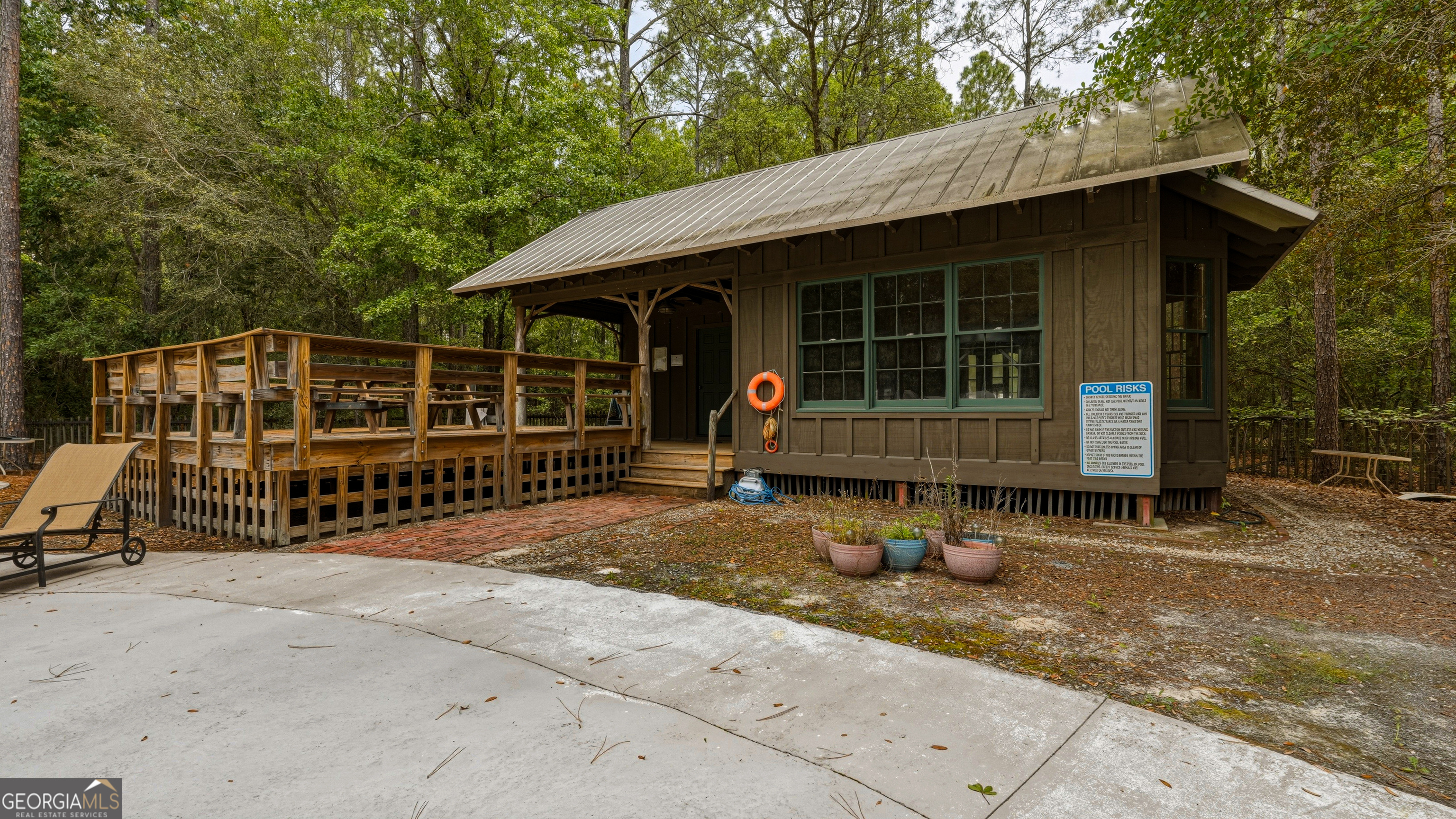601 Bluff Road N White Oak GA 31568
