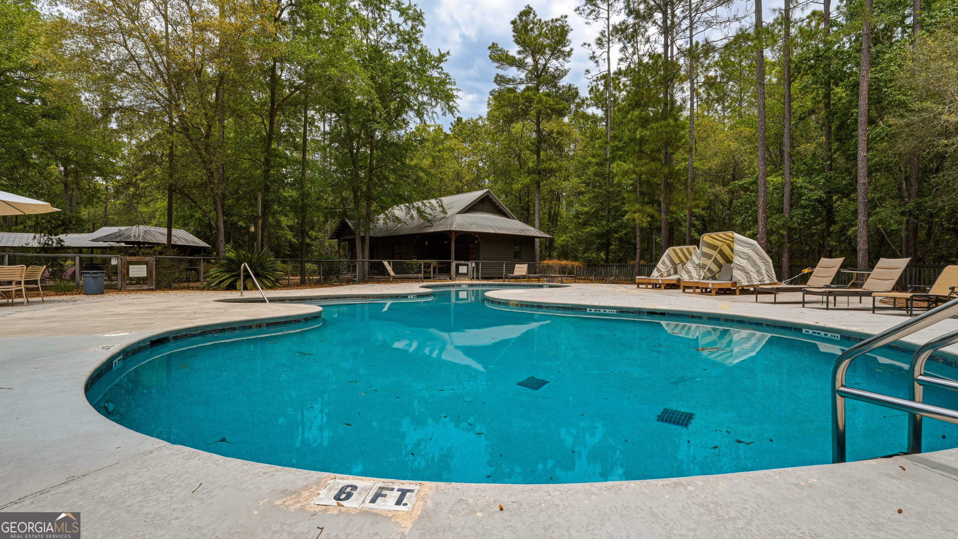 601 Bluff Road N White Oak GA 31568