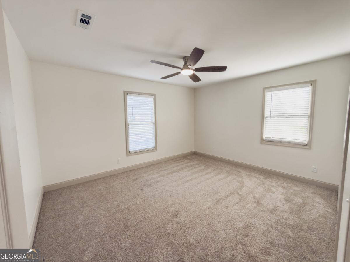 5885 Val Del Road Hahira GA 31632