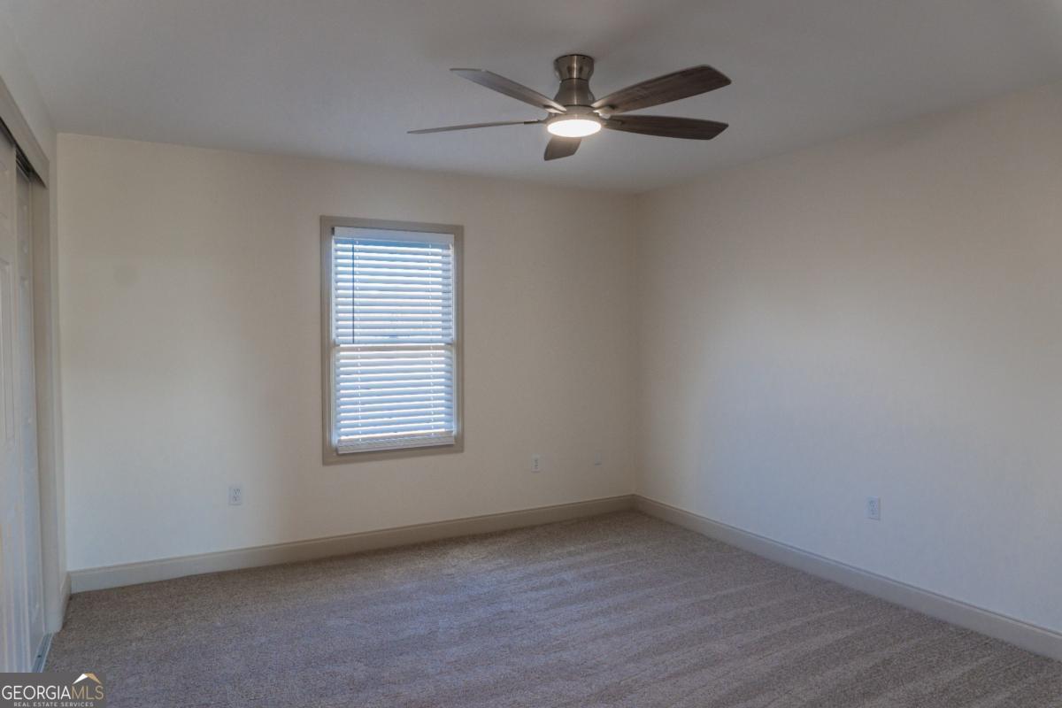 5885 Val Del Road Hahira GA 31632