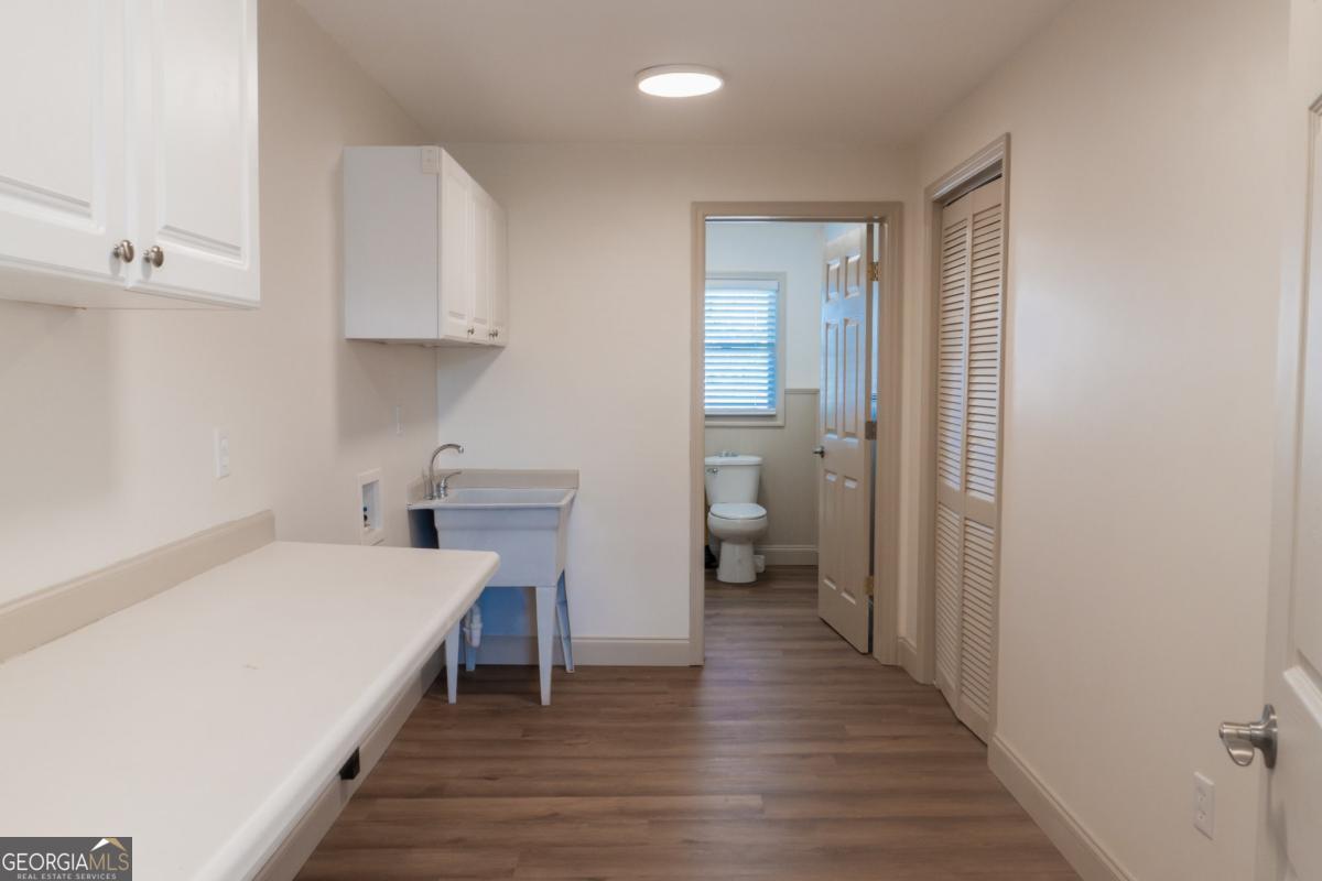 5885 Val Del Road Hahira GA 31632