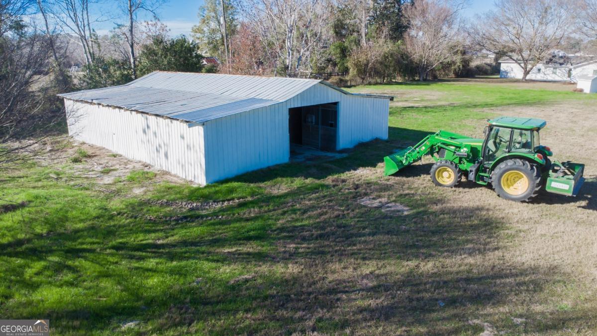 5885 Val Del Road Hahira GA 31632