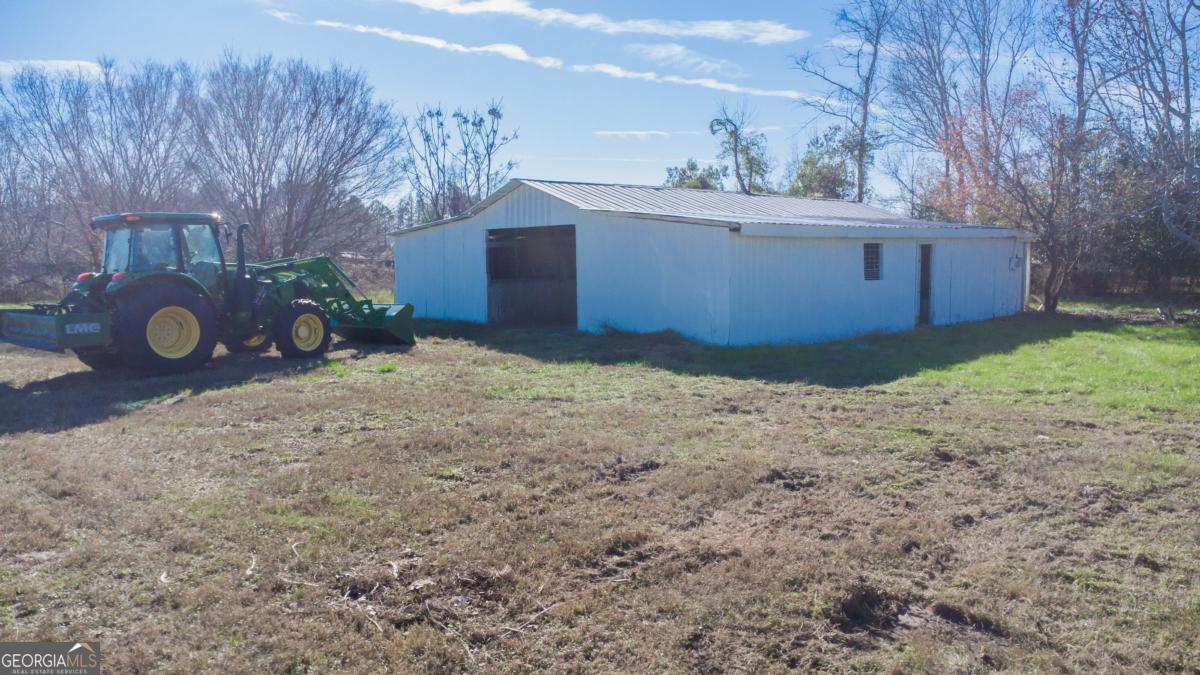 5885 Val Del Road Hahira GA 31632