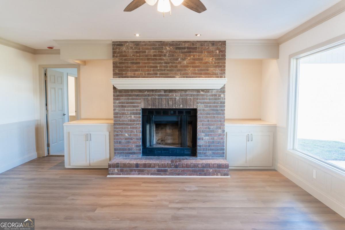 5885 Val Del Road Hahira GA 31632