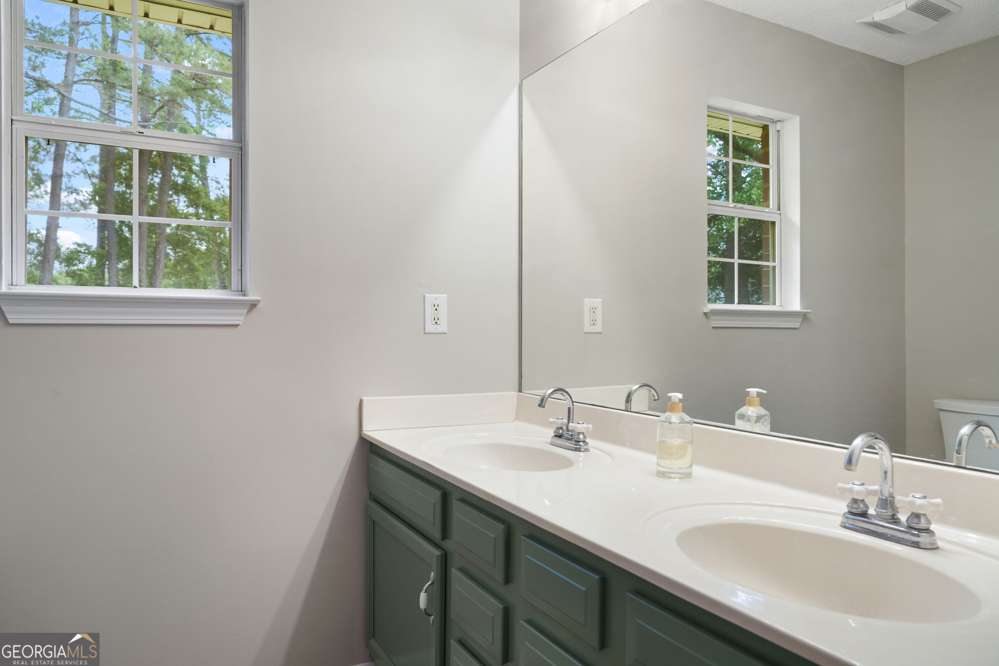 240 Pine View Drive Bloomingdale GA 31302