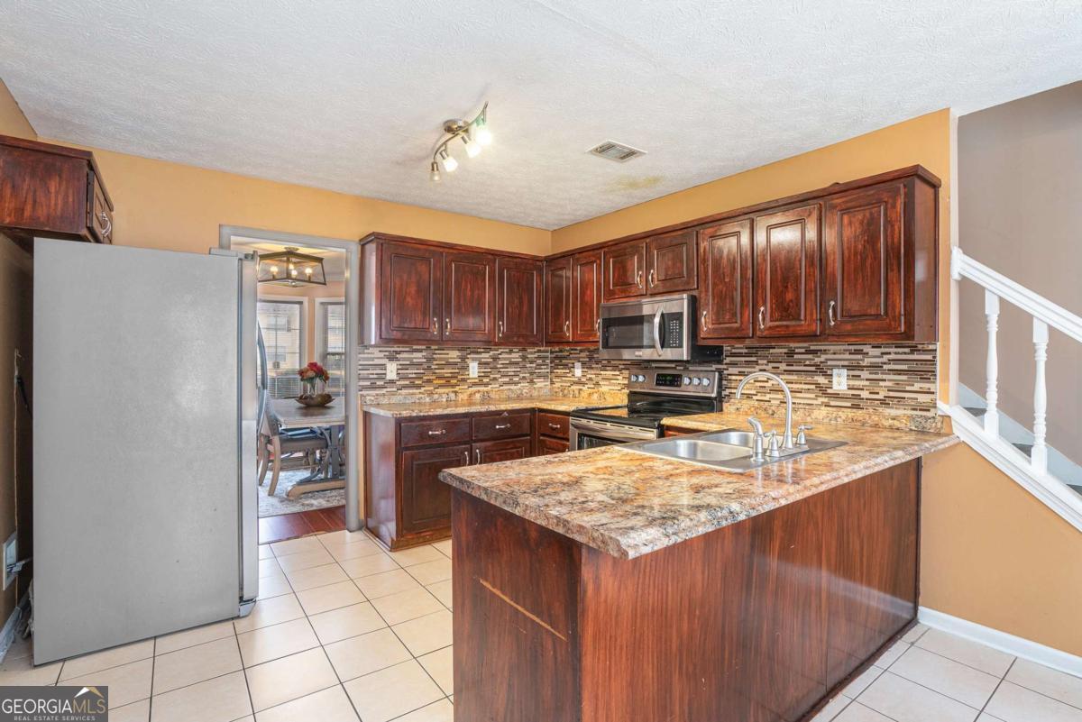 814 Cambridge Creek Drive SW Conyers GA 30094
