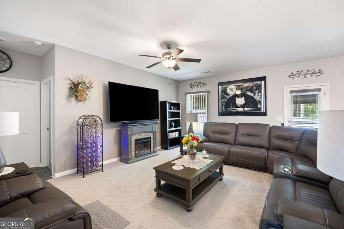 406 Splash Pointe Temple GA 30179
