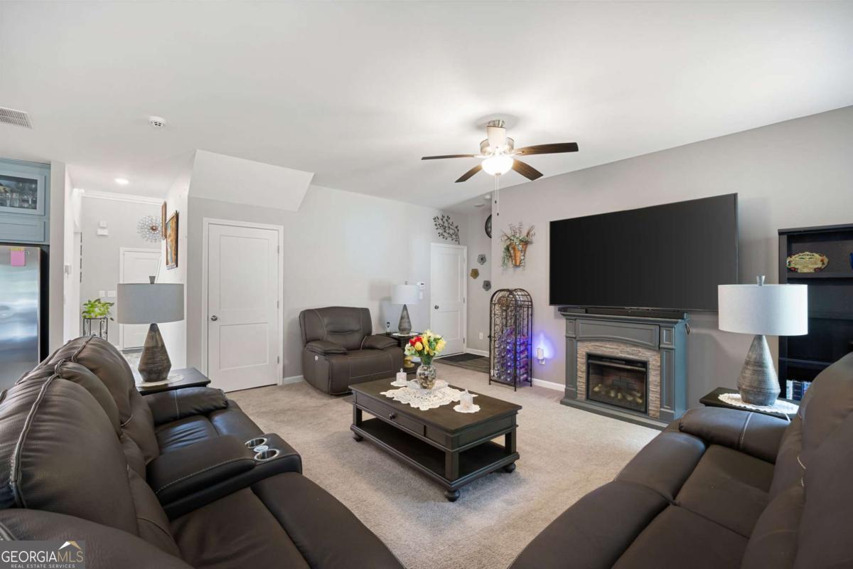 406 Splash Pointe Temple GA 30179