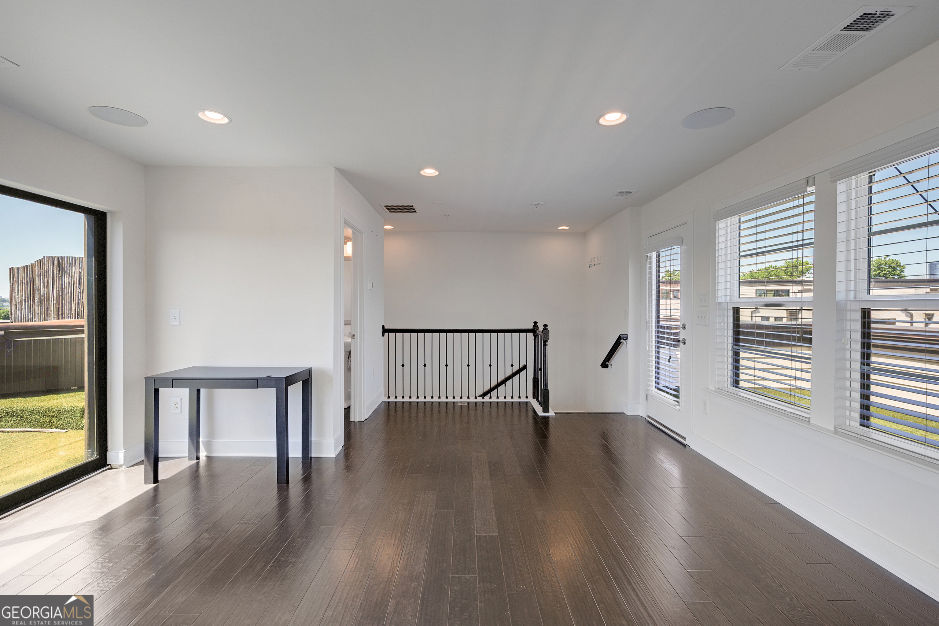 824 Stone Ridge Lane Atlanta GA 30324
