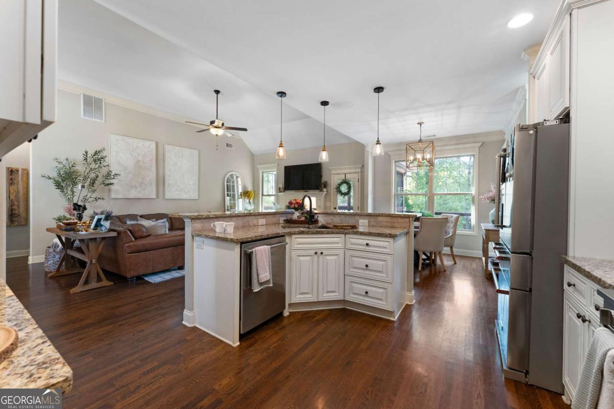 25 Linda Road SW Euharlee GA 30120