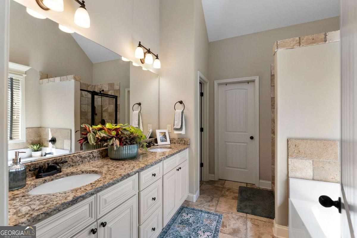 25 Linda Road SW Euharlee GA 30120