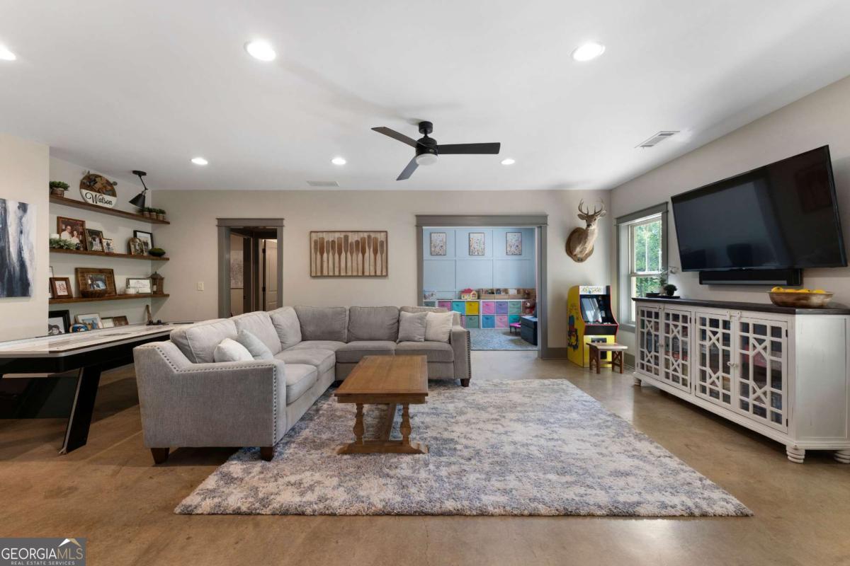 25 Linda Road SW Euharlee GA 30120