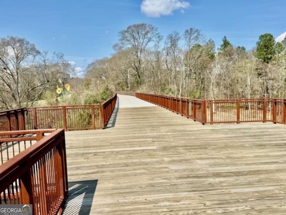 136 Peter Street Athens GA 30601