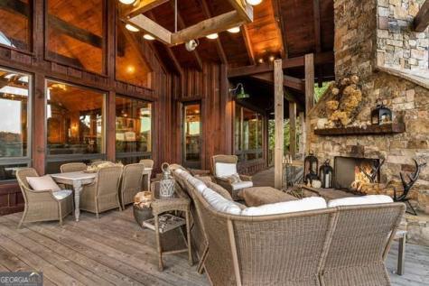 888 Wolf Creek Lane Blairsville GA 30512