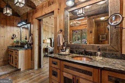 888 Wolf Creek Lane Blairsville GA 30512