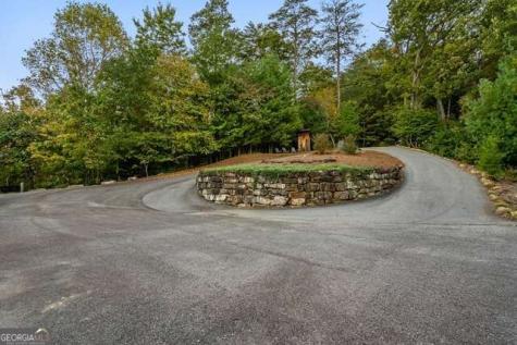 888 Wolf Creek Lane Blairsville GA 30512