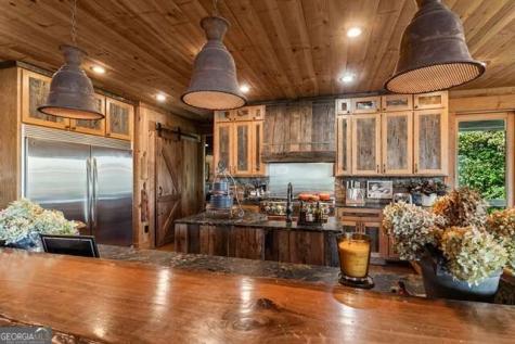 888 Wolf Creek Lane Blairsville GA 30512