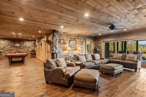 888 Wolf Creek Lane Blairsville GA 30512
