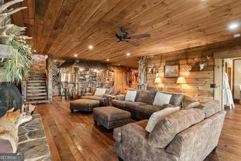 888 Wolf Creek Lane Blairsville GA 30512