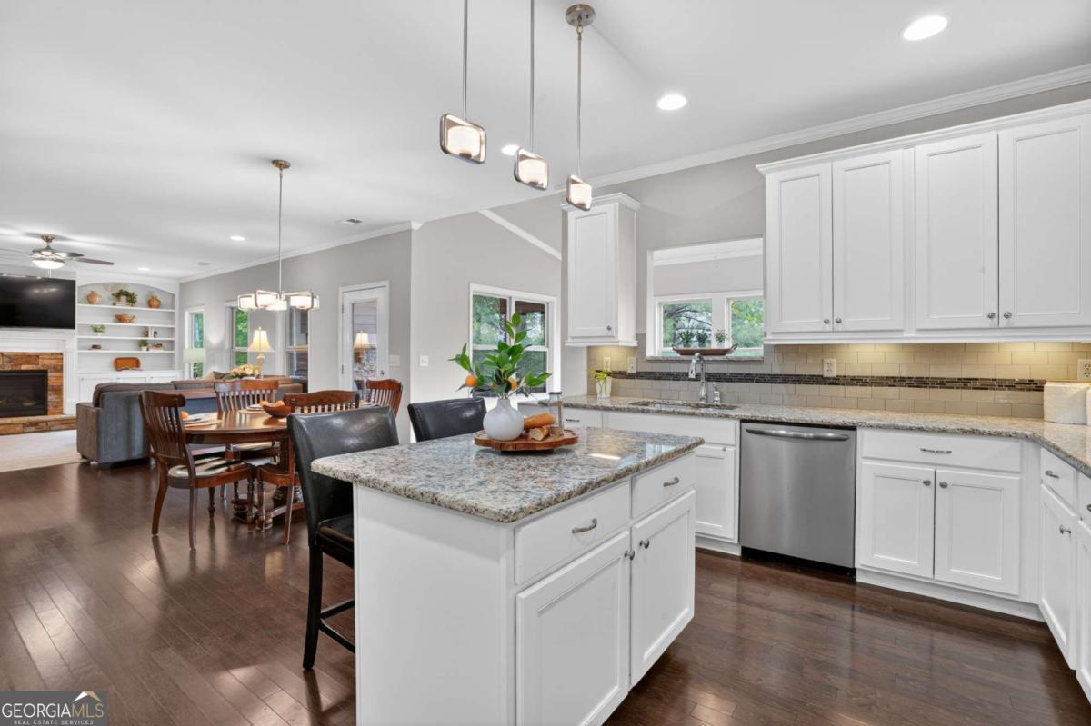 203 Red Wood Drive Dallas GA 30132