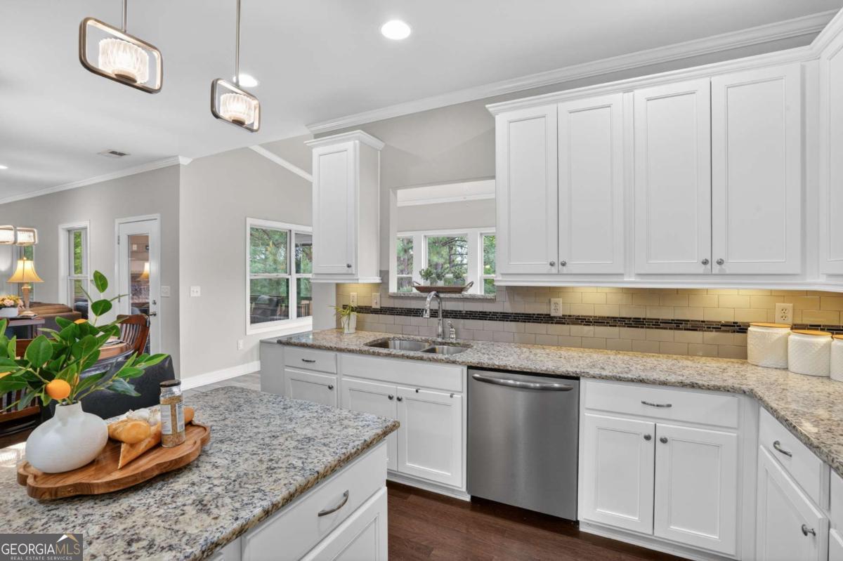 203 Red Wood Drive Dallas GA 30132