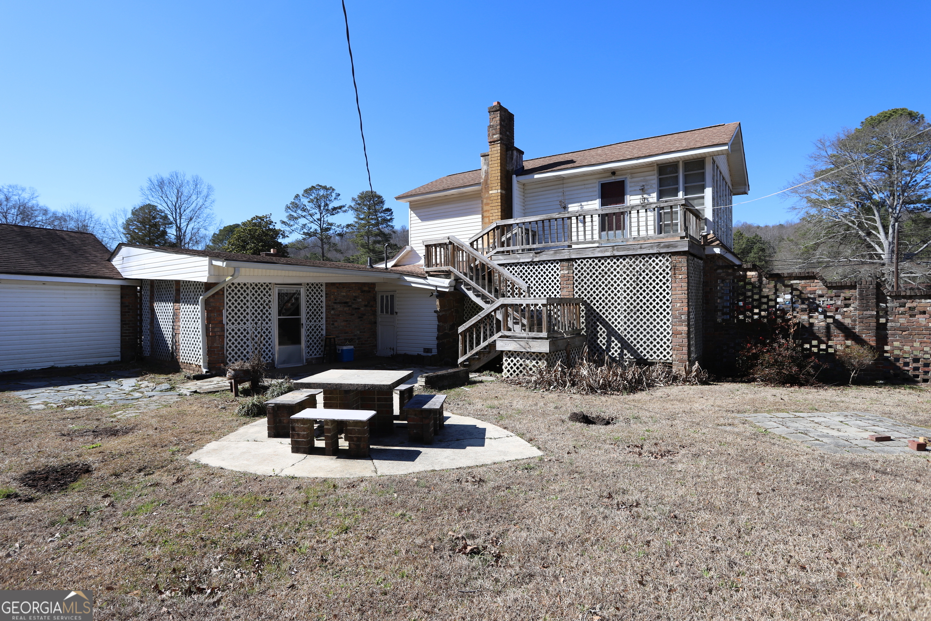 6791 Highway 114 Lyerly GA 30730