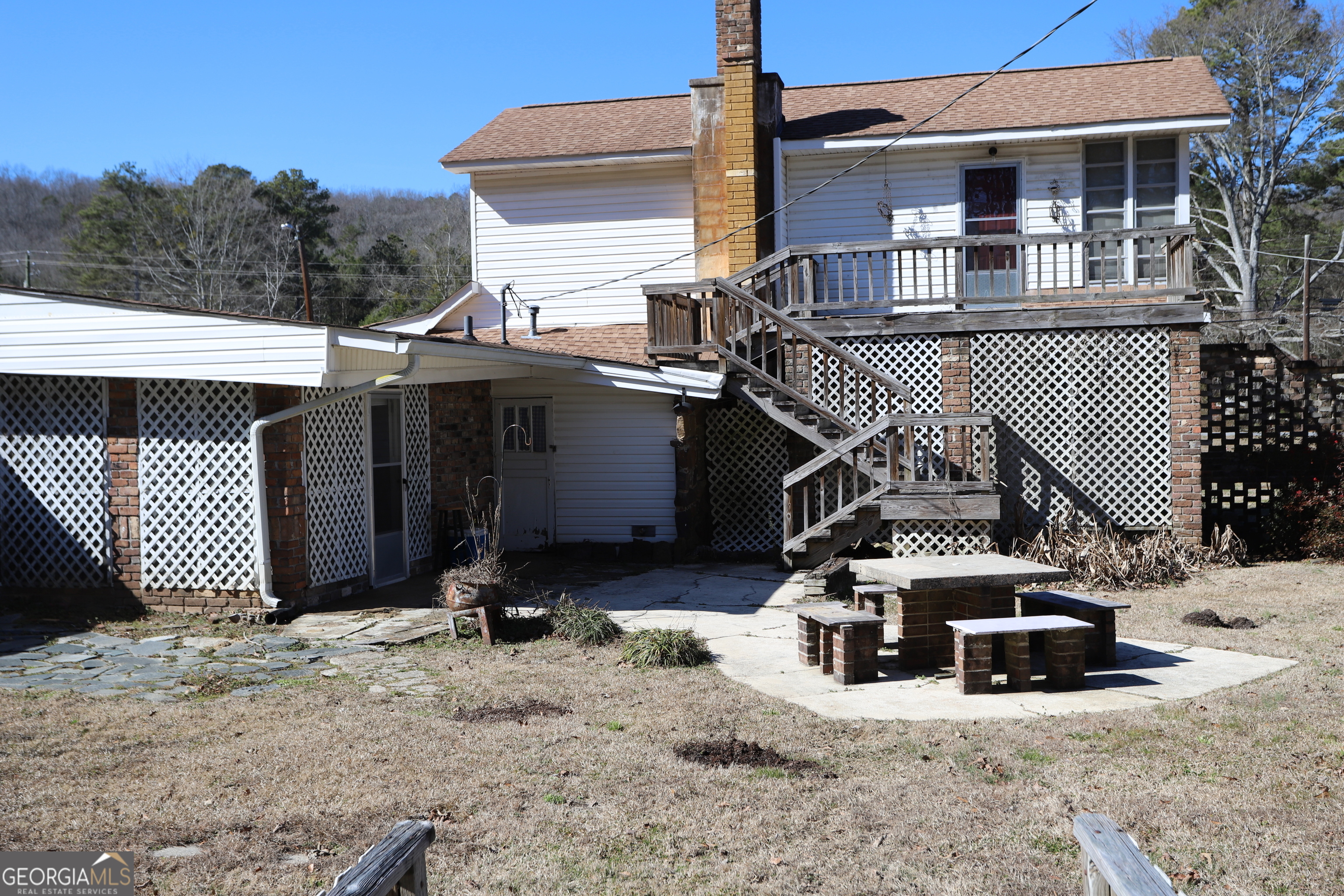 6791 Highway 114 Lyerly GA 30730