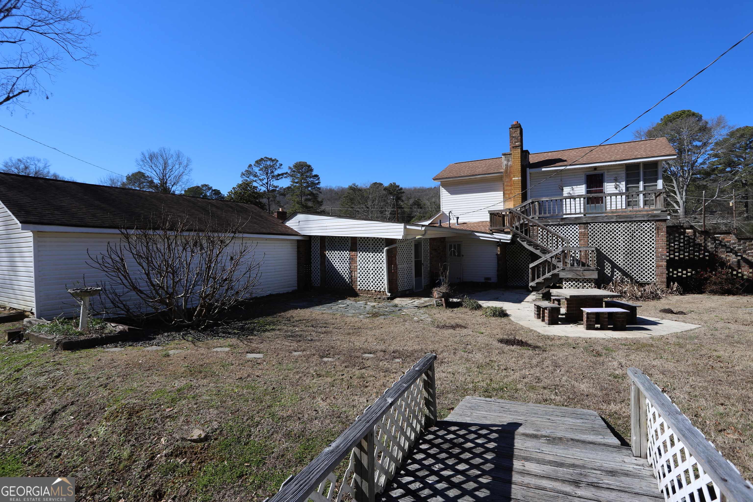 6791 Highway 114 Lyerly GA 30730