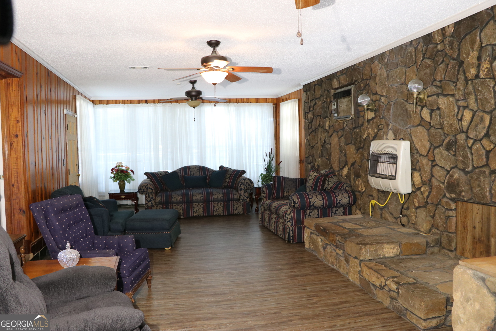 6791 Highway 114 Lyerly GA 30730
