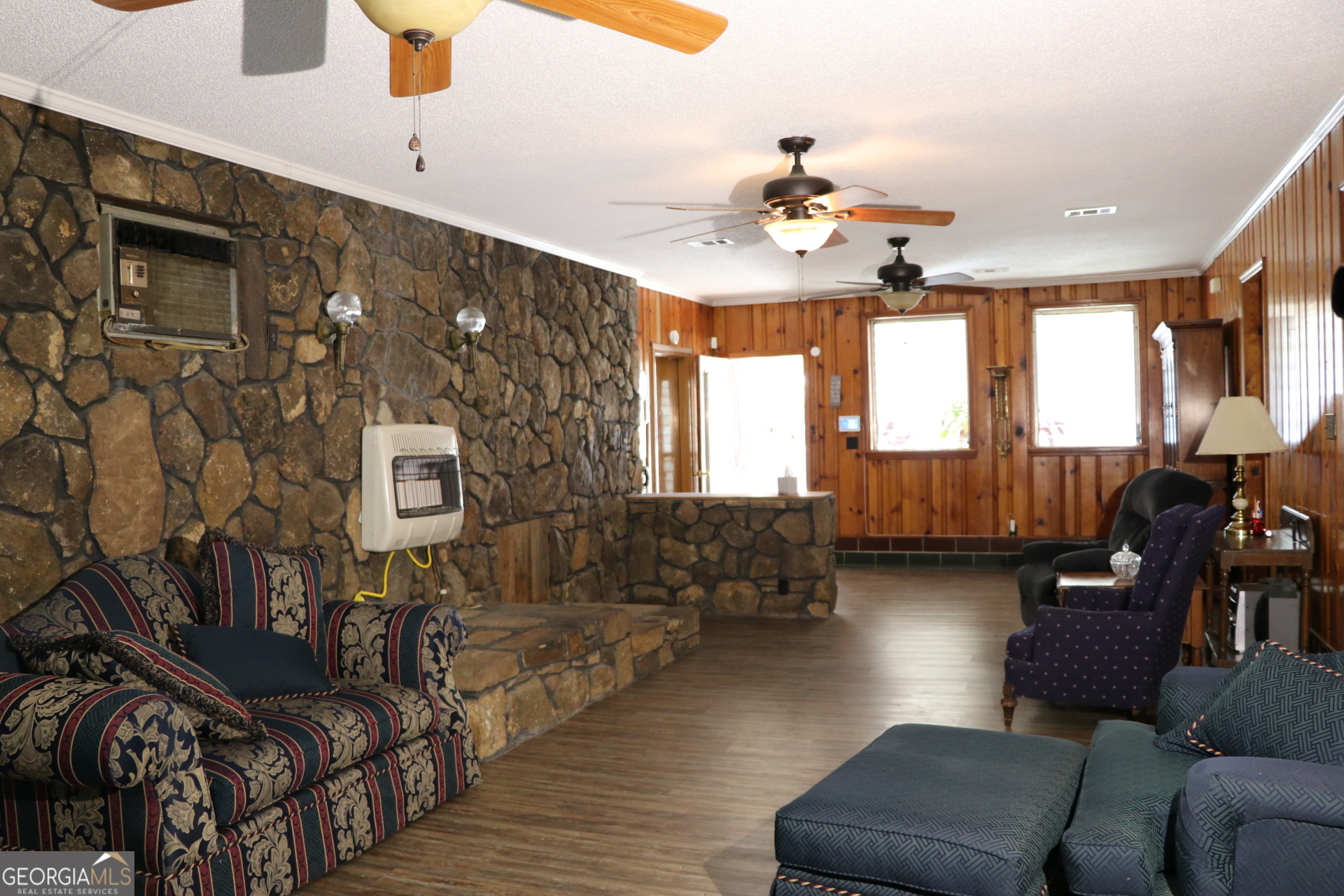 6791 Highway 114 Lyerly GA 30730