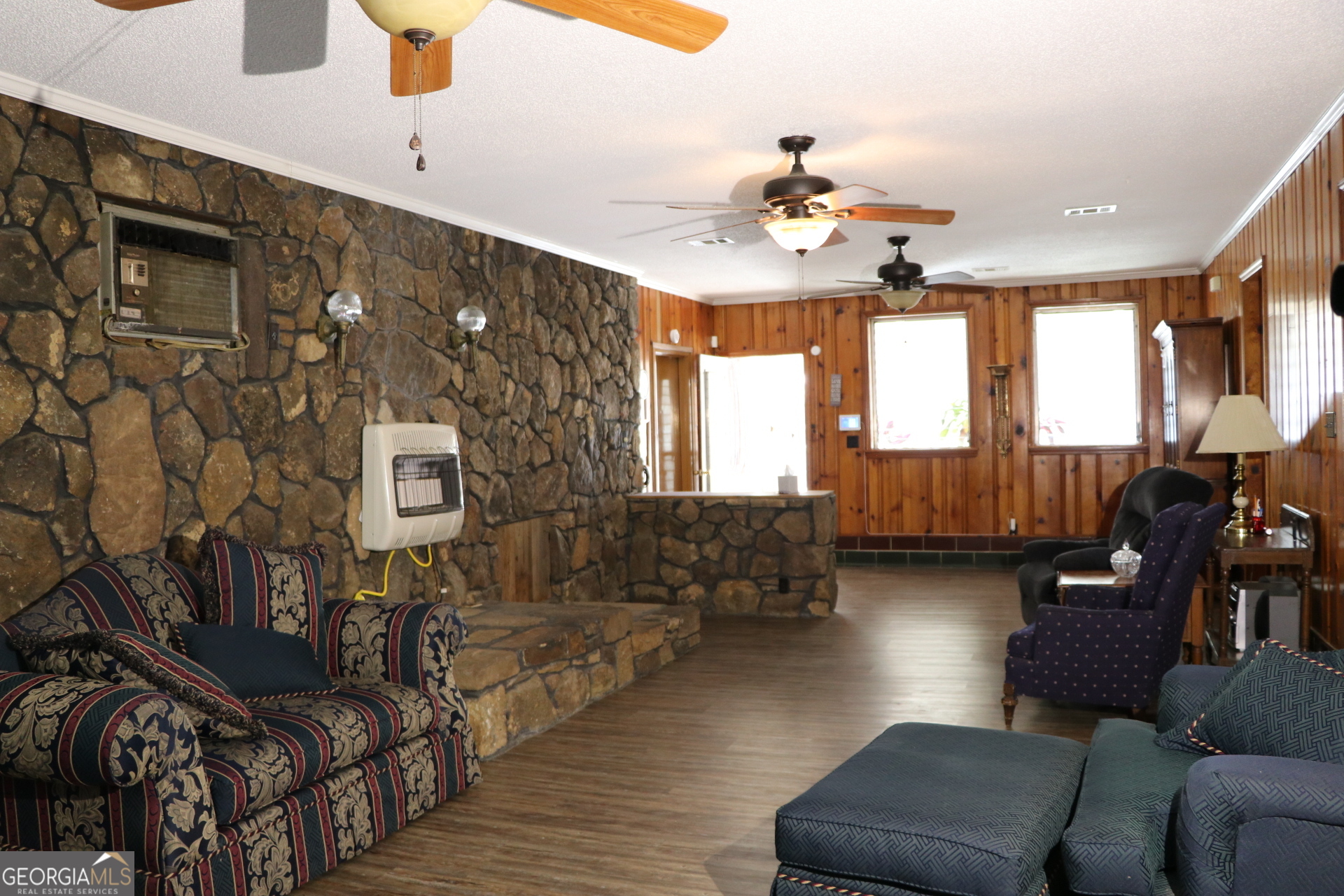 6791 Highway 114 Lyerly GA 30730