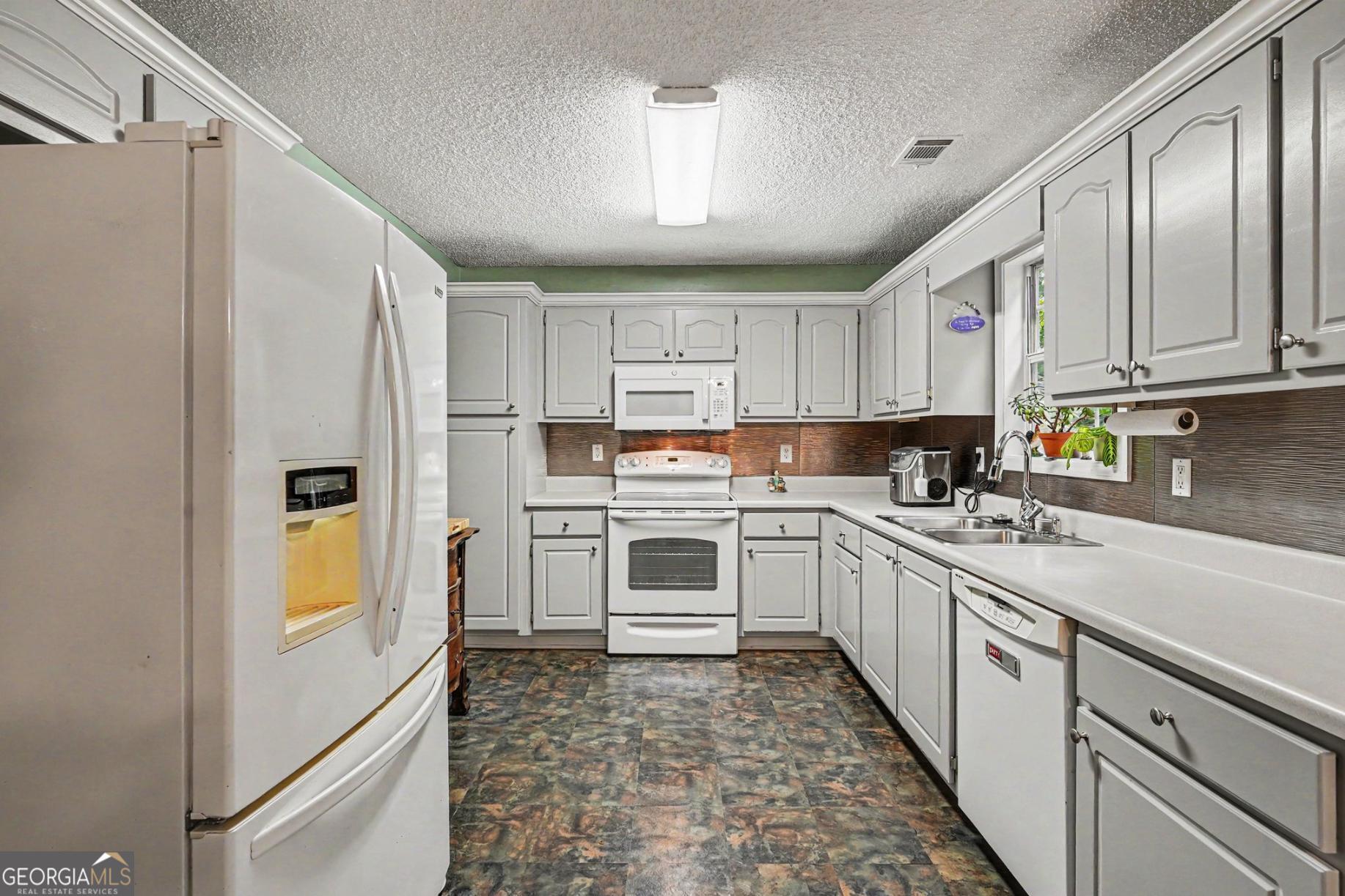 120 Lynnview Court Mcdonough GA 30252