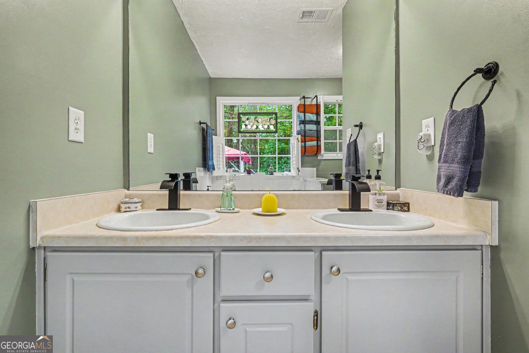 120 Lynnview Court Mcdonough GA 30252