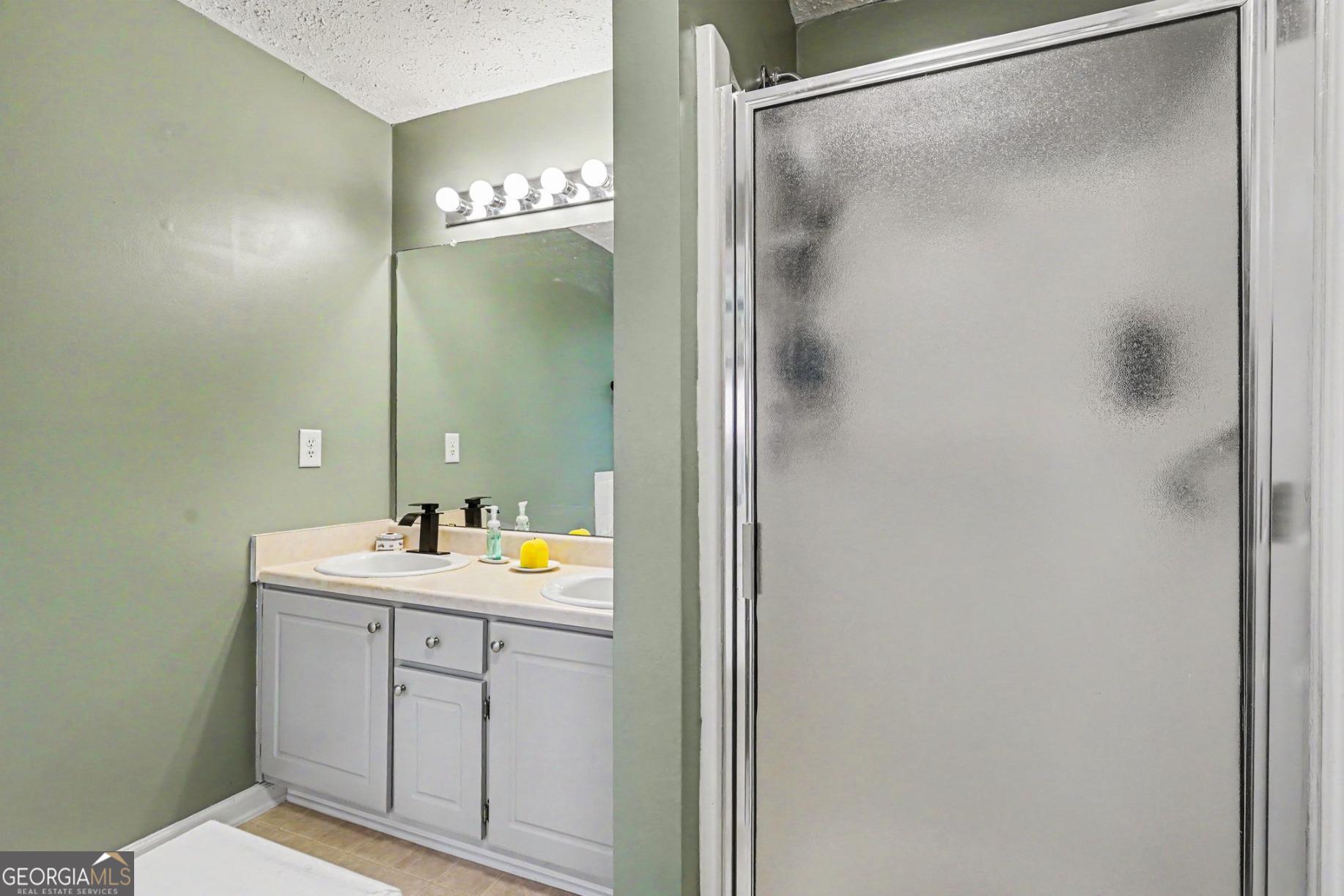 120 Lynnview Court Mcdonough GA 30252