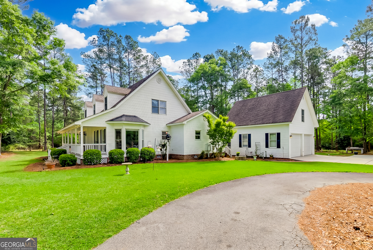 5012 Old Groveland Road Pembroke GA 31321