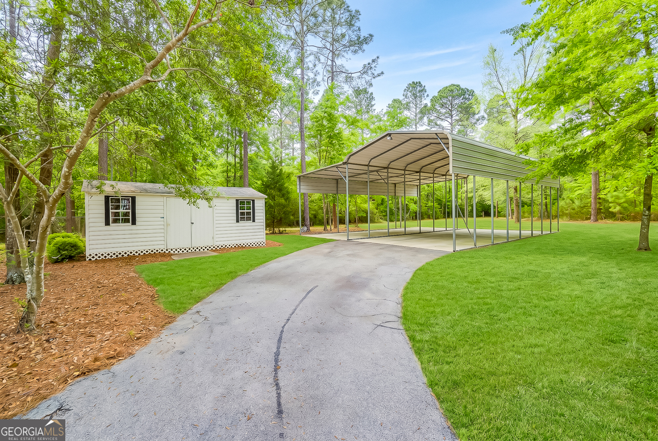 5012 Old Groveland Road Pembroke GA 31321