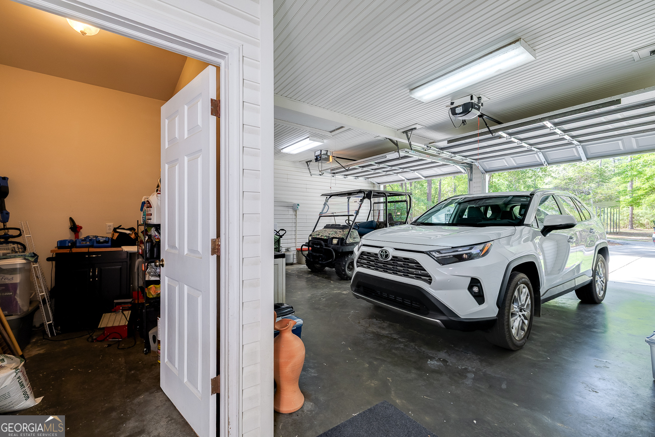 5012 Old Groveland Road Pembroke GA 31321