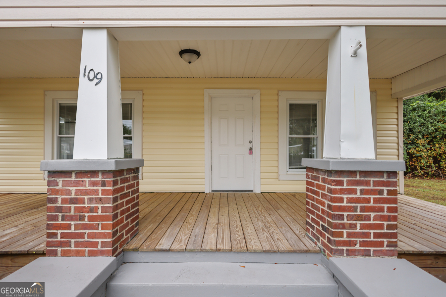 109 Joyner Street Screven GA 31560