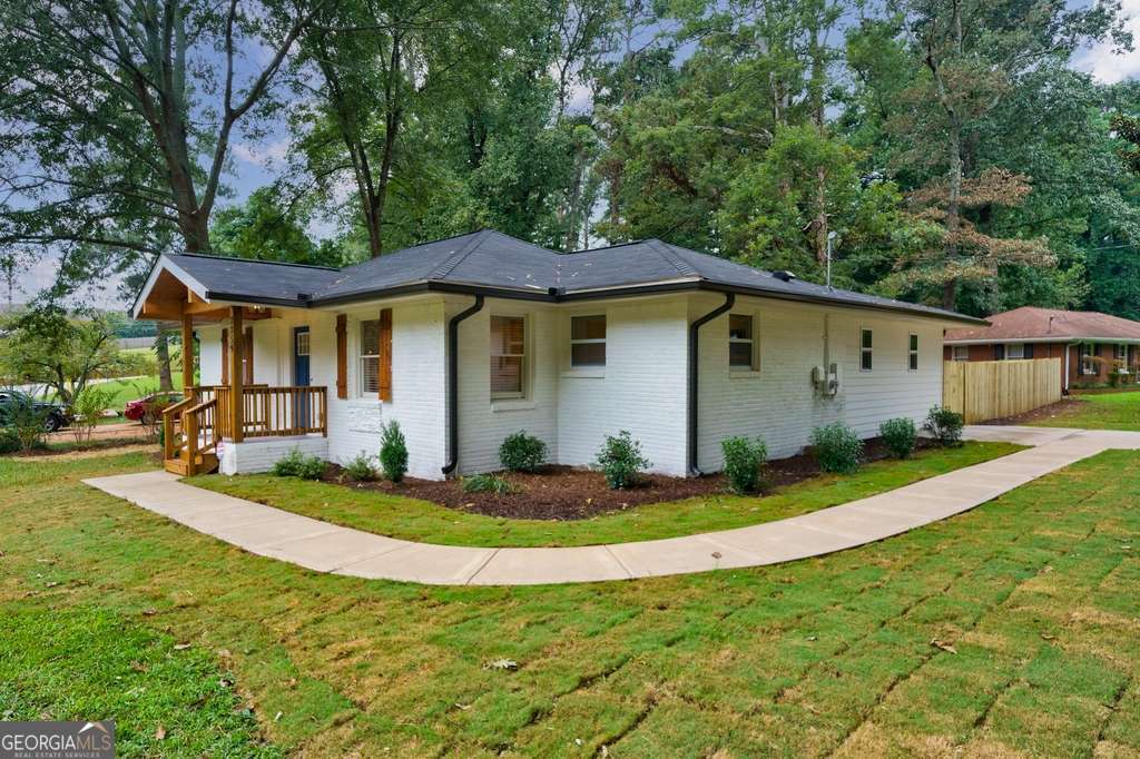 2359 Mark Trail Decatur GA 30032