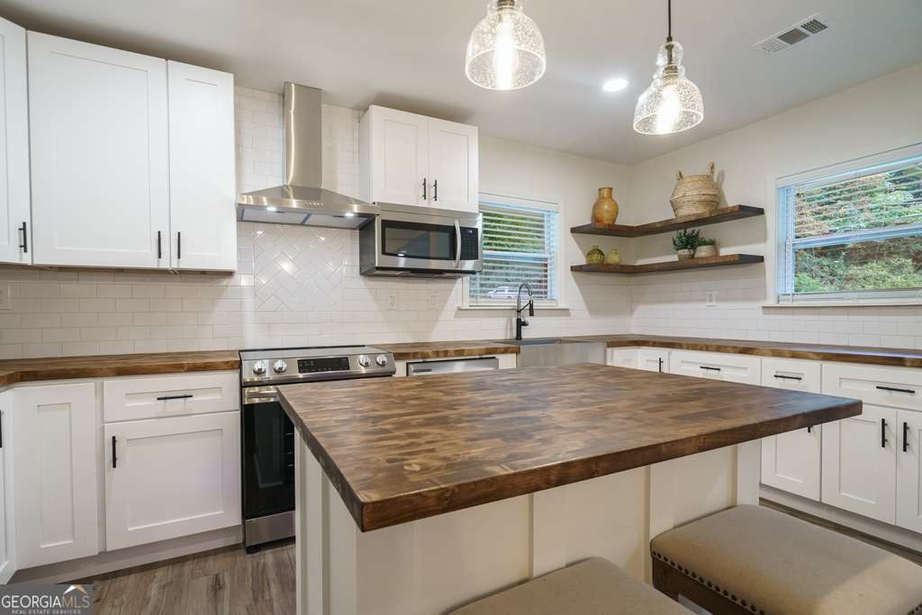 2359 Mark Trail Decatur GA 30032