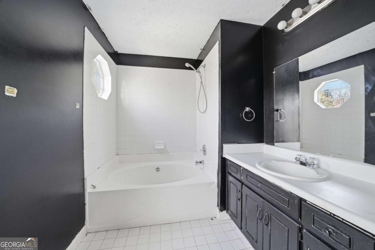 3785 Soapstone Road Decatur GA 30034