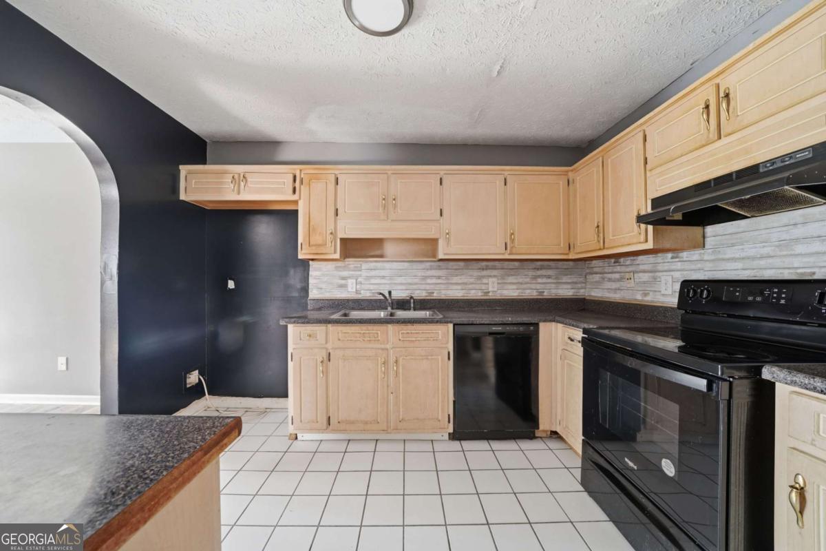 3785 Soapstone Road Decatur GA 30034