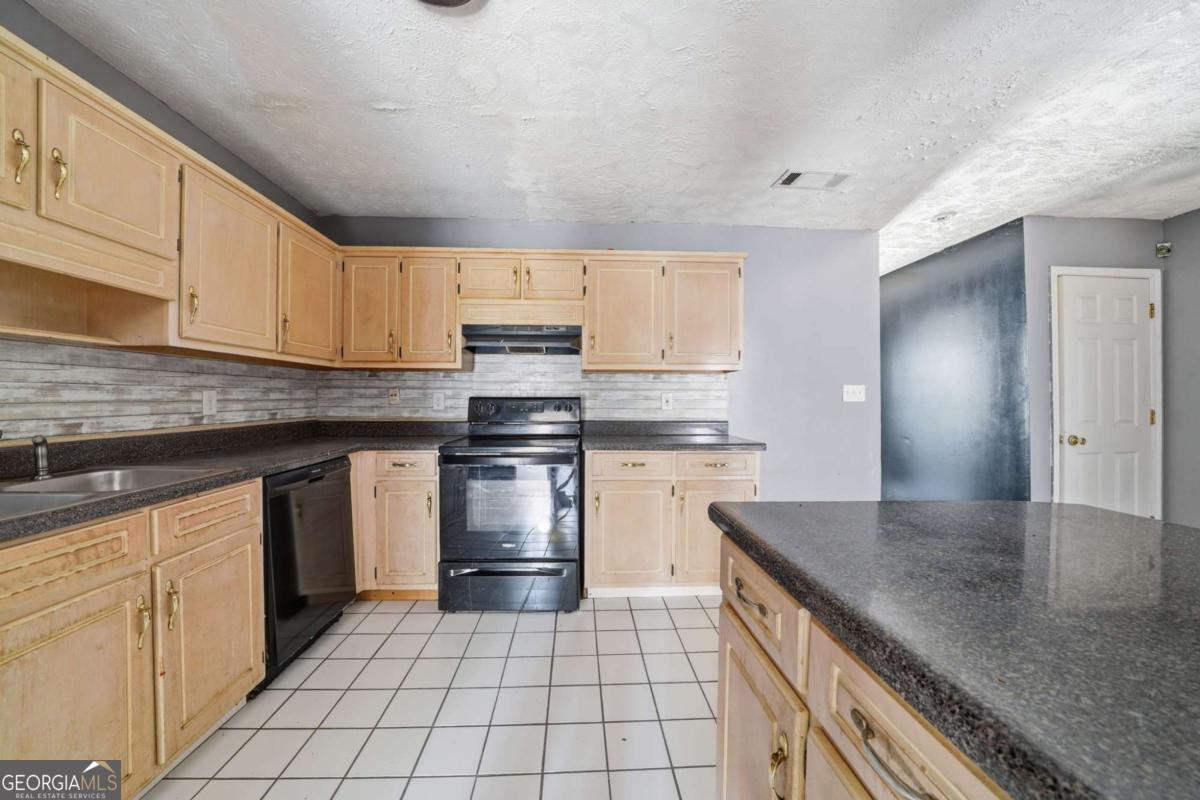 3785 Soapstone Road Decatur GA 30034