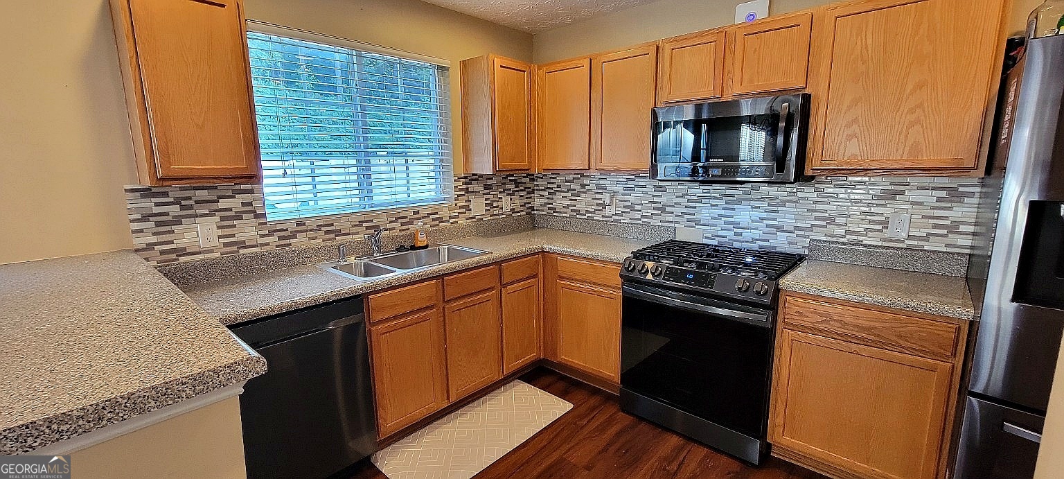 124 Oconee Pass Woodstock GA 30188