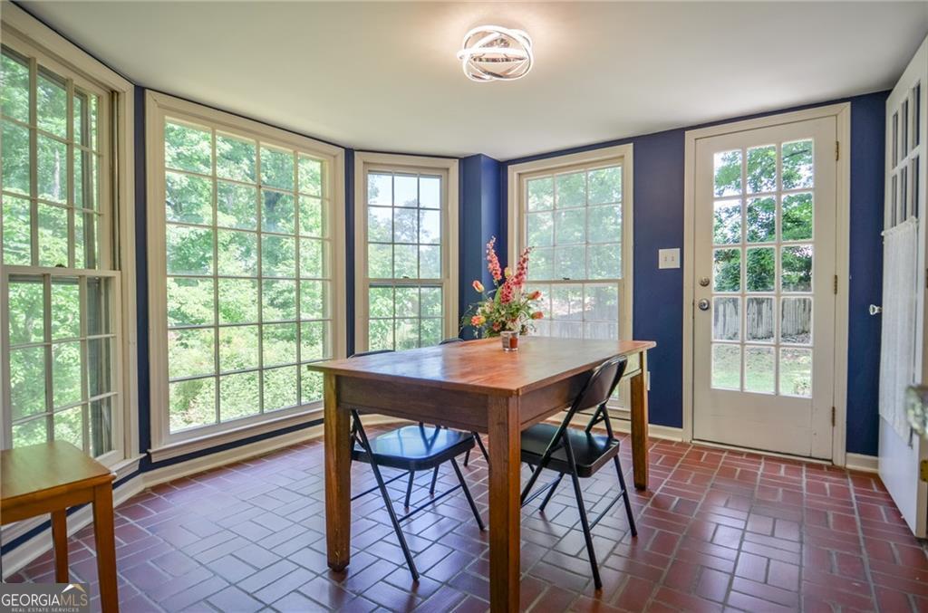 2144 Masonwood Circle Snellville GA 30078