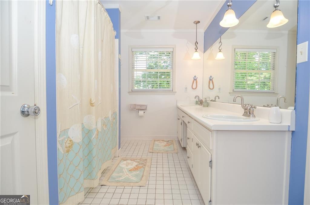 2144 Masonwood Circle Snellville GA 30078