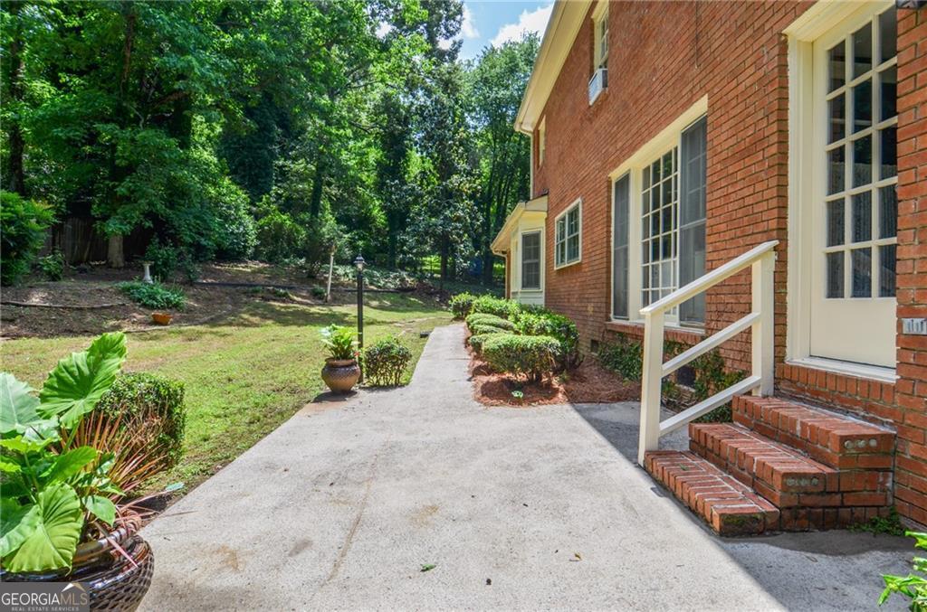 2144 Masonwood Circle Snellville GA 30078