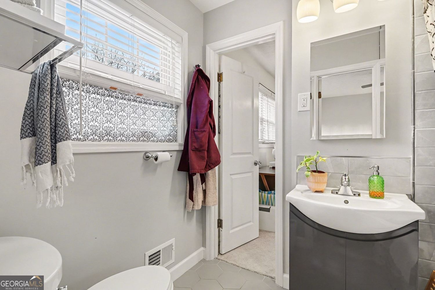 2478 Brookhurst Drive Atlanta GA 30338