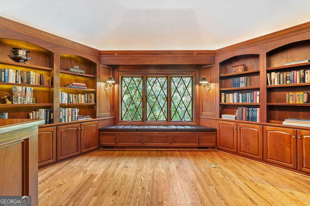 5054 Pine Bark Circle Dunwoody GA 30338