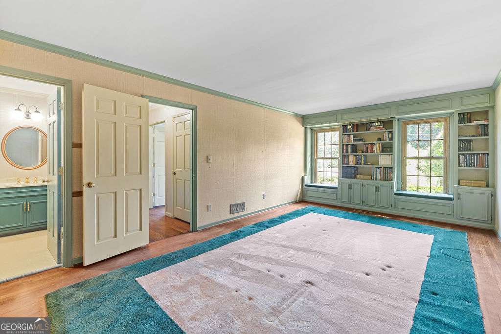 5054 Pine Bark Circle Dunwoody GA 30338